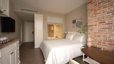Celine Living - Central – Photos 16